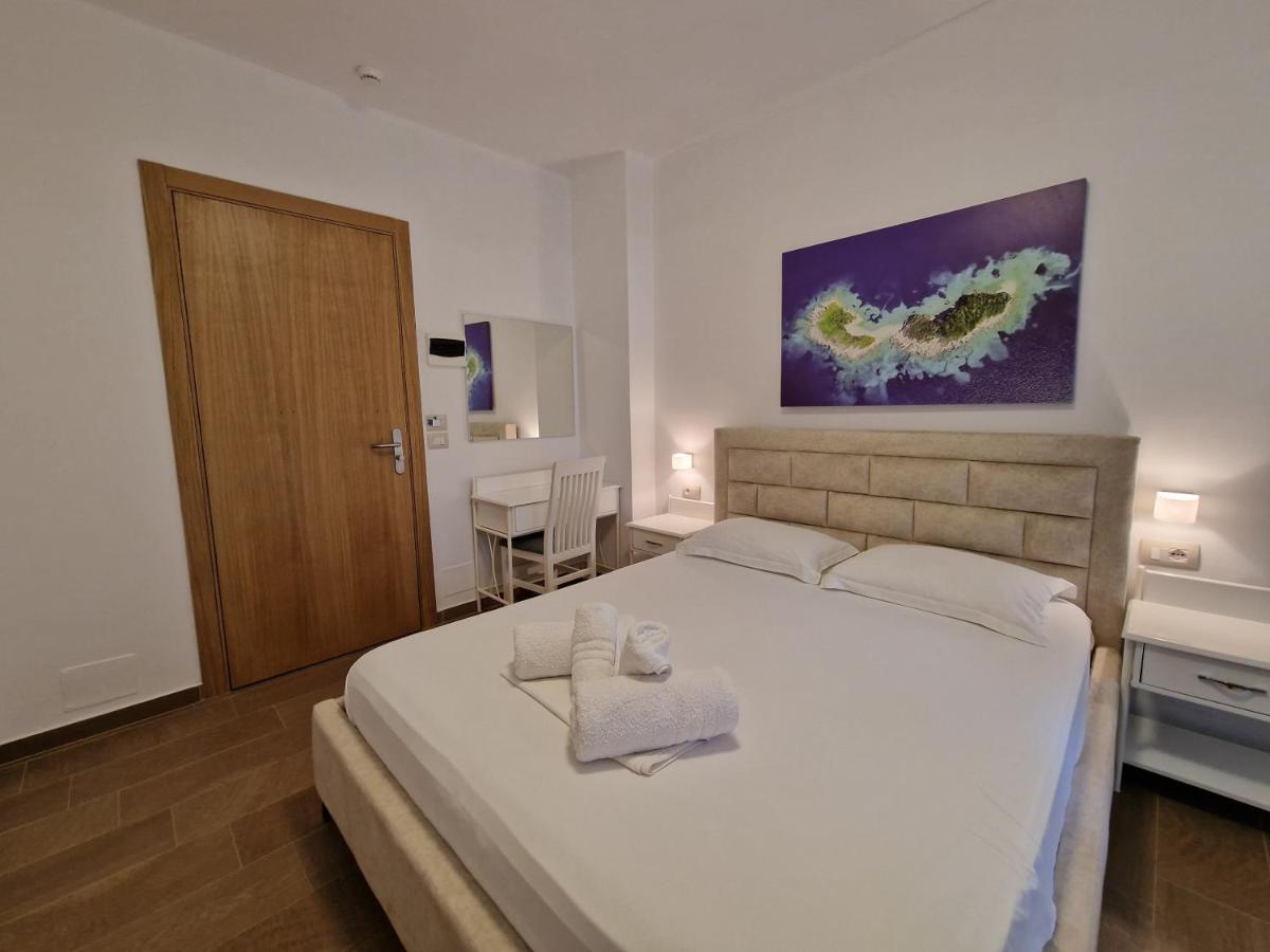 Hotel Queen Margaret Seaside Ксамил Экстерьер фото