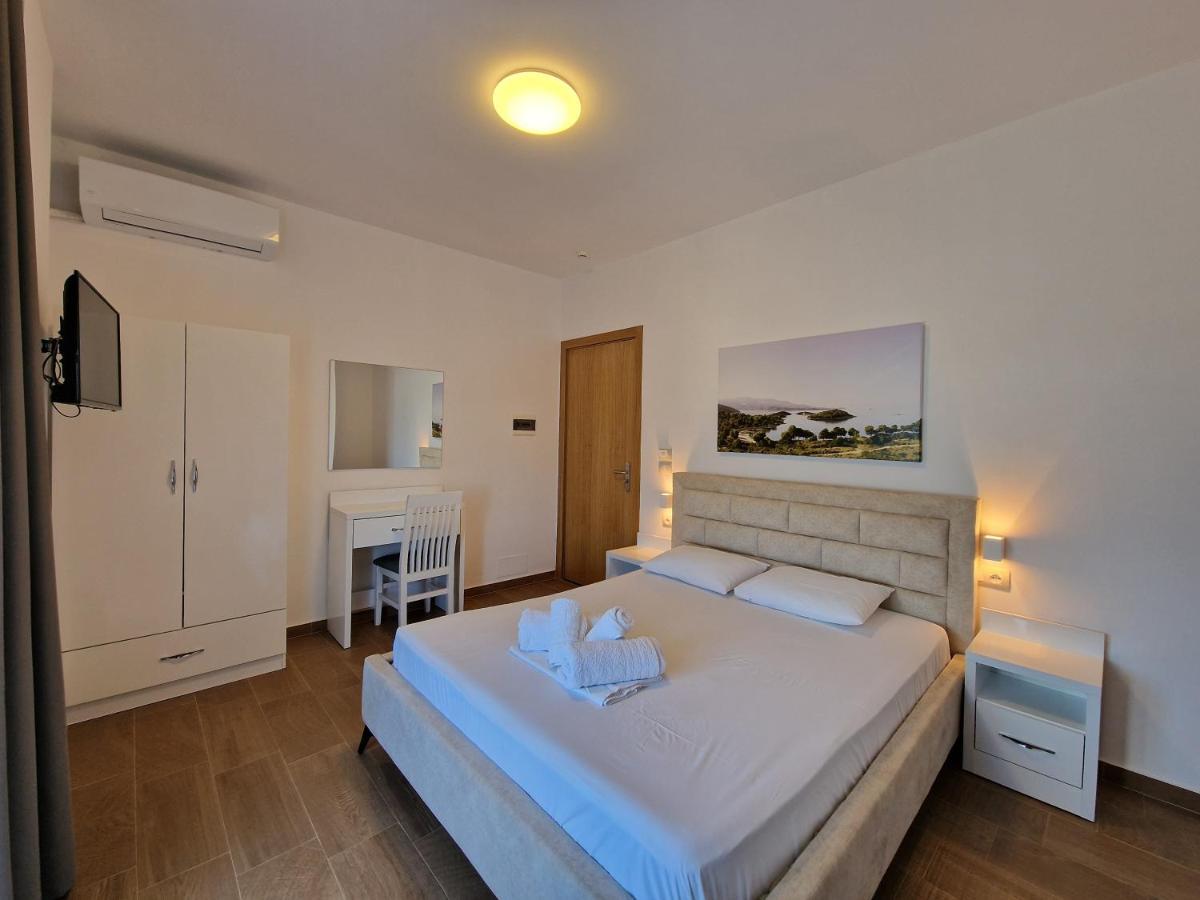 Hotel Queen Margaret Seaside Ксамил Экстерьер фото