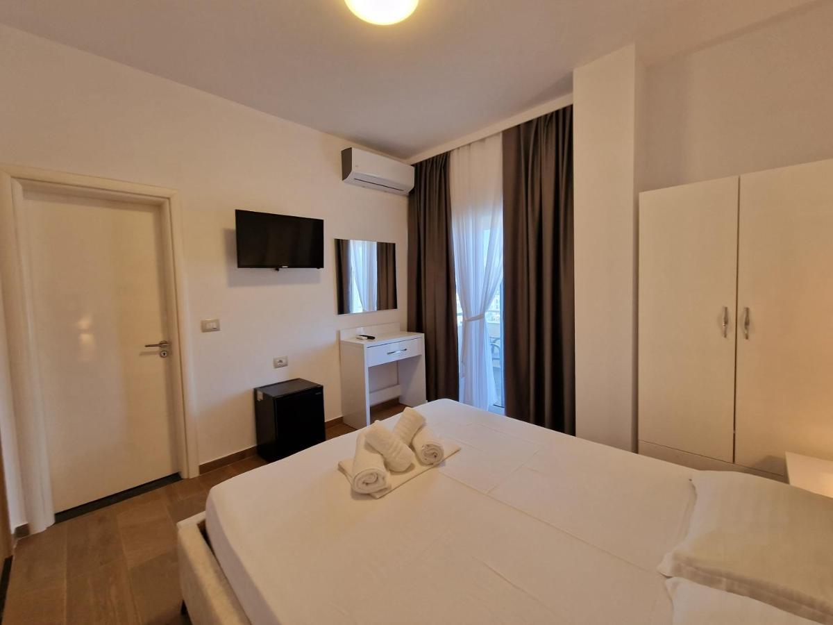 Hotel Queen Margaret Seaside Ксамил Экстерьер фото