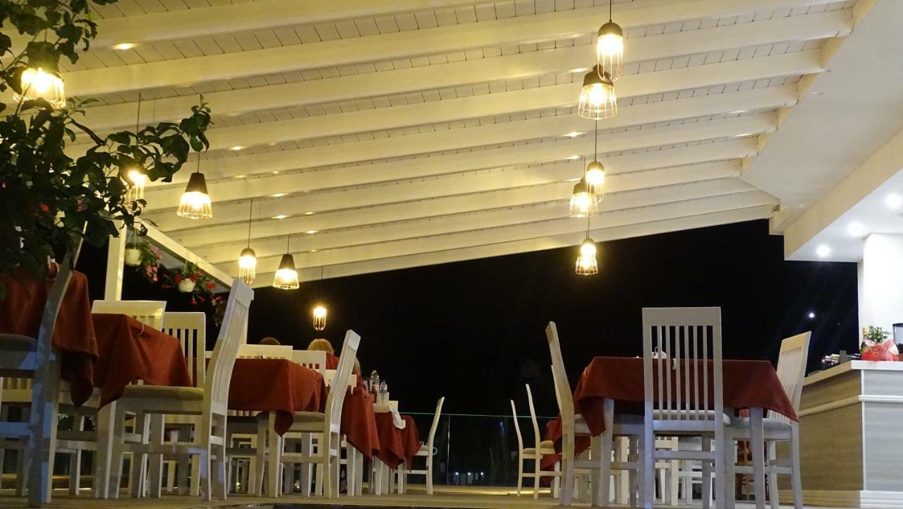 Hotel Queen Margaret Seaside Ксамил Экстерьер фото